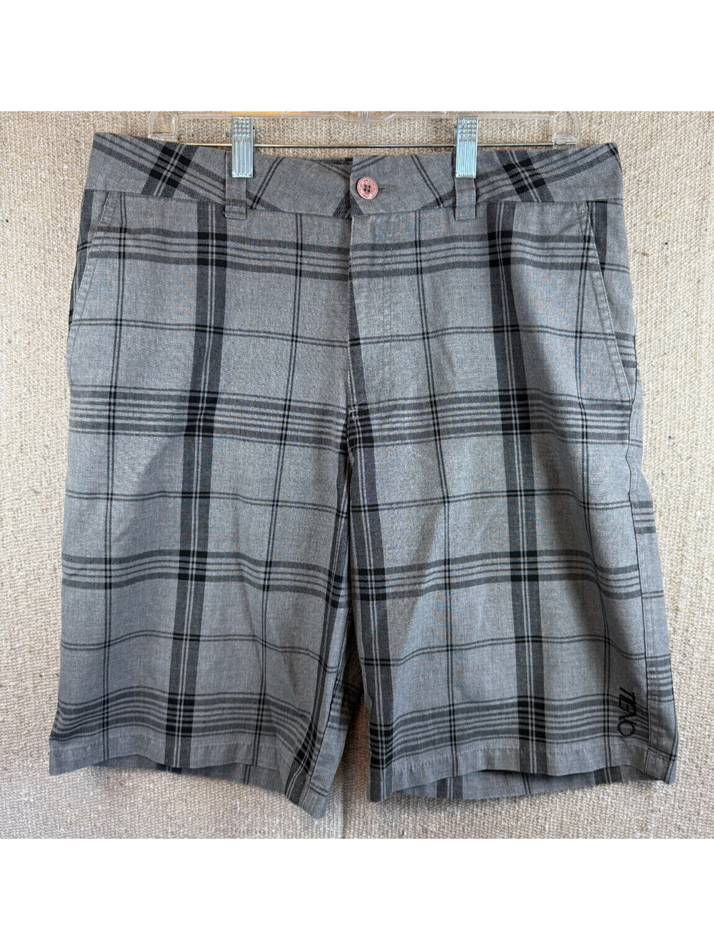 Mens Sz 33 O'Neill Black Gray Striped Bermuda Shorts